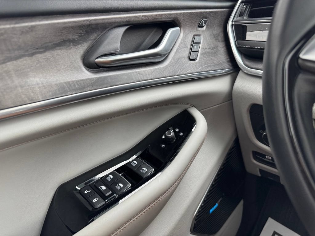 2023 Jeep Grand Cherokee Overland