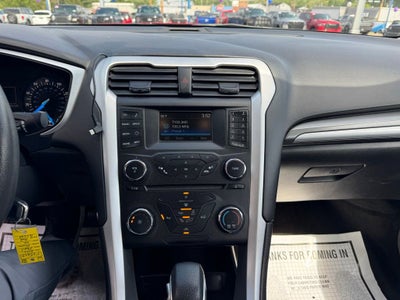 2016 Ford Fusion SE