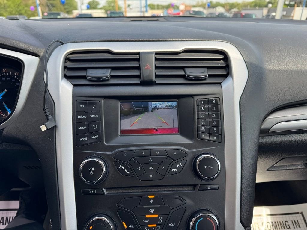 2016 Ford Fusion SE