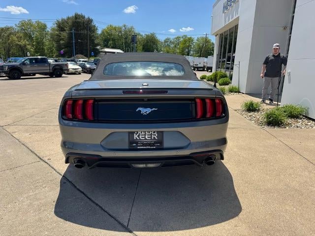 2022 Ford Mustang EcoBoost Premium