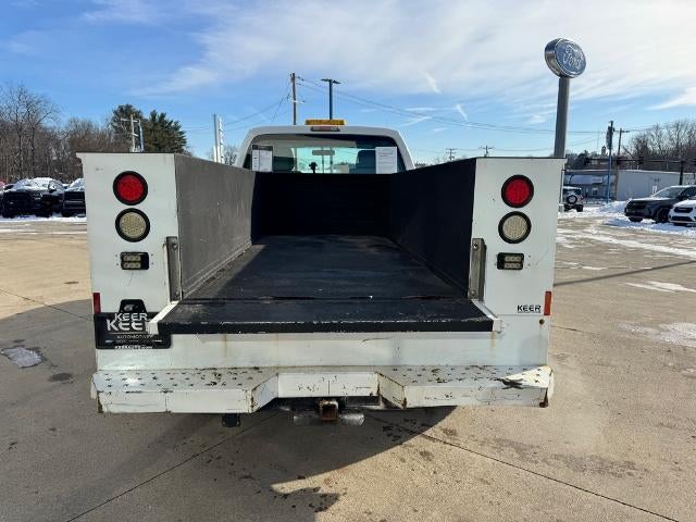 2011 Ford F-350 Chassis Cab XL