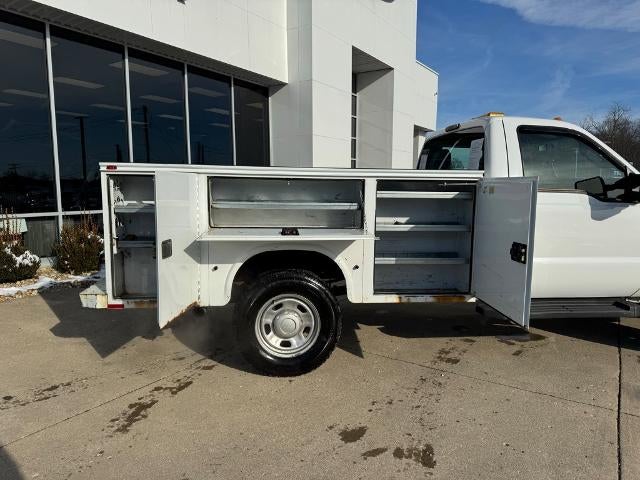 2011 Ford F-350 Chassis Cab XL