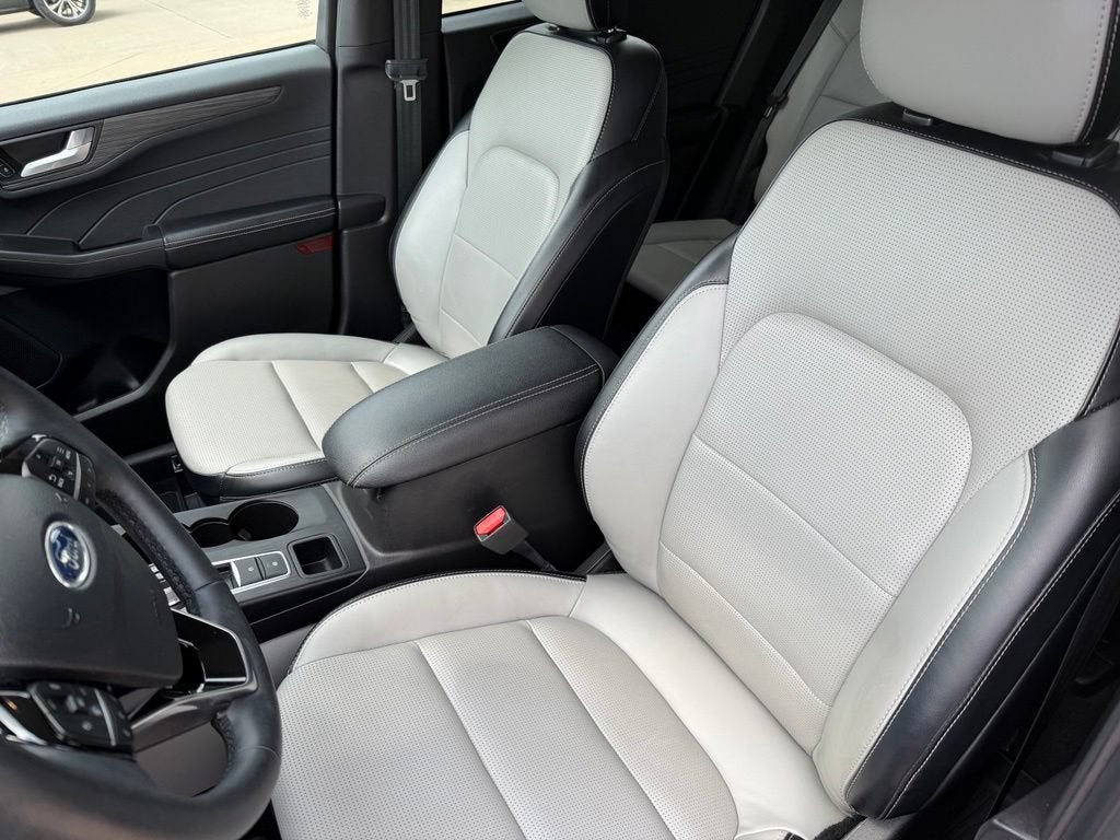 2023 Ford Escape Platinum