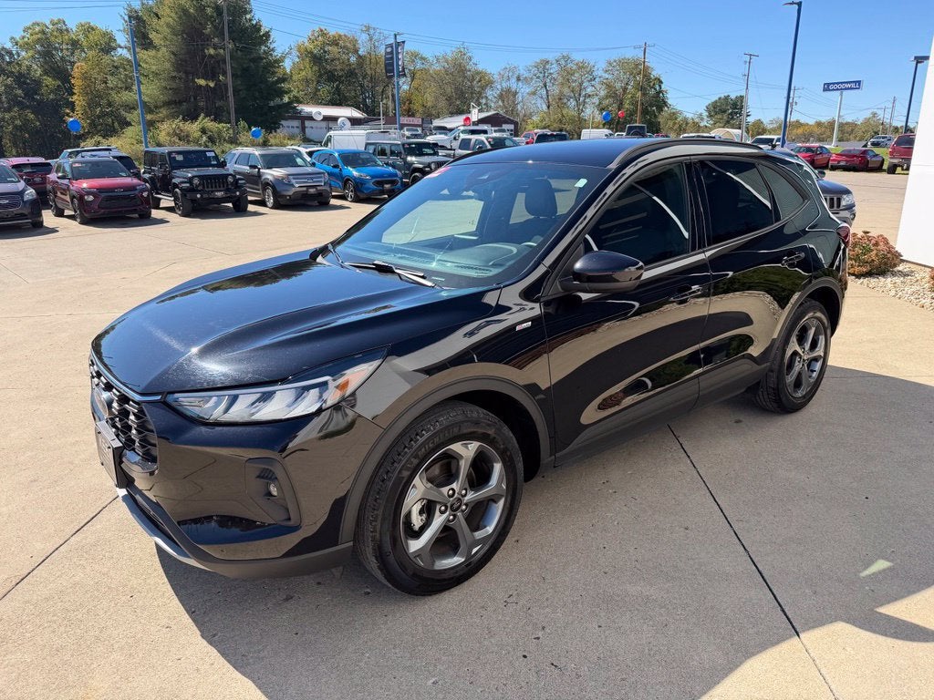 2025 Ford Escape ST-Line Select
