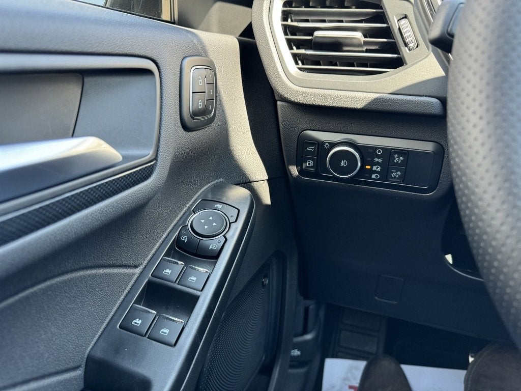 2024 Ford Escape ST-Line Select