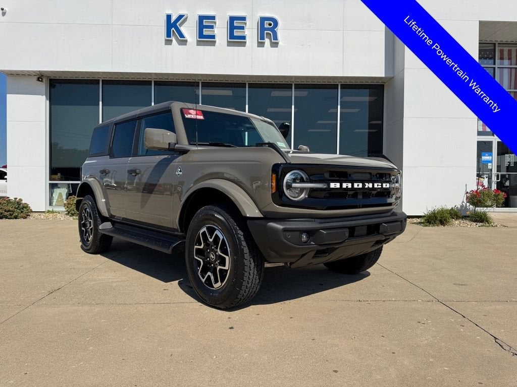 2026 Ford Bronco Outer Banks