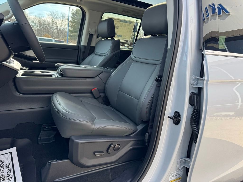 2026 Ford Expedition Active