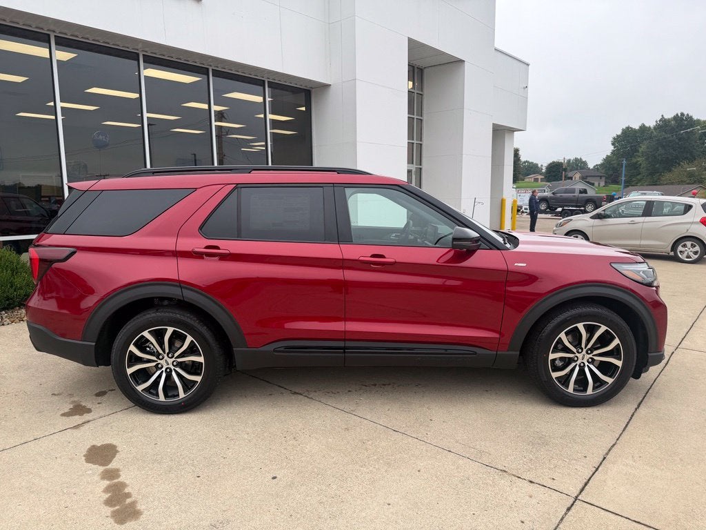 2027 Ford Explorer ST-Line