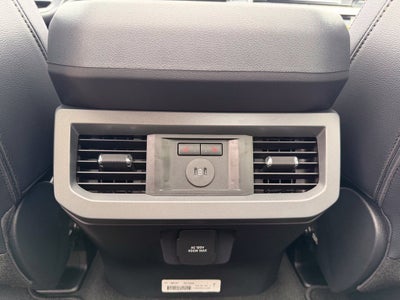 2027 Ford Super Duty F-250 SRW LARIAT
