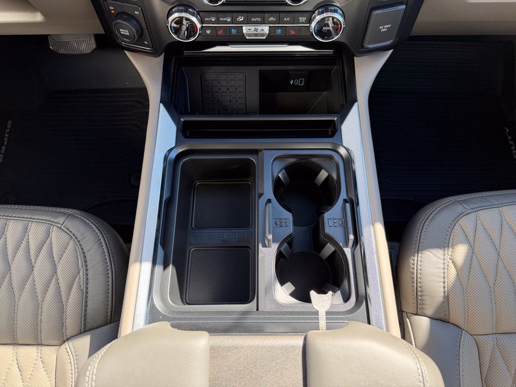 2027 Ford Super Duty F-250 SRW Platinum