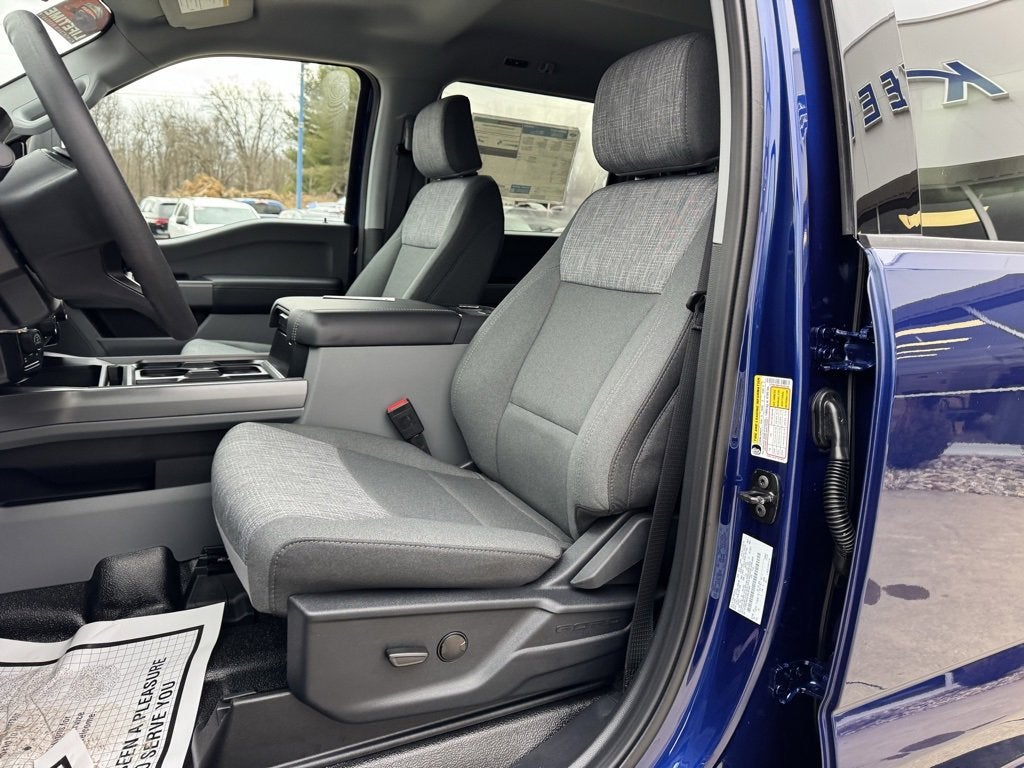 2026 Ford Super Duty F-350 SRW XLT