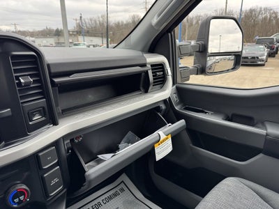 2026 Ford Super Duty F-350 SRW XLT