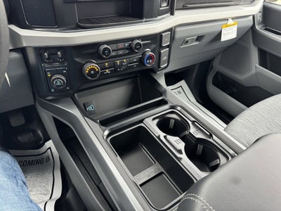 2026 Ford Super Duty F-350 SRW XLT