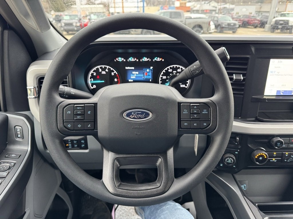 2026 Ford Super Duty F-350 SRW XLT