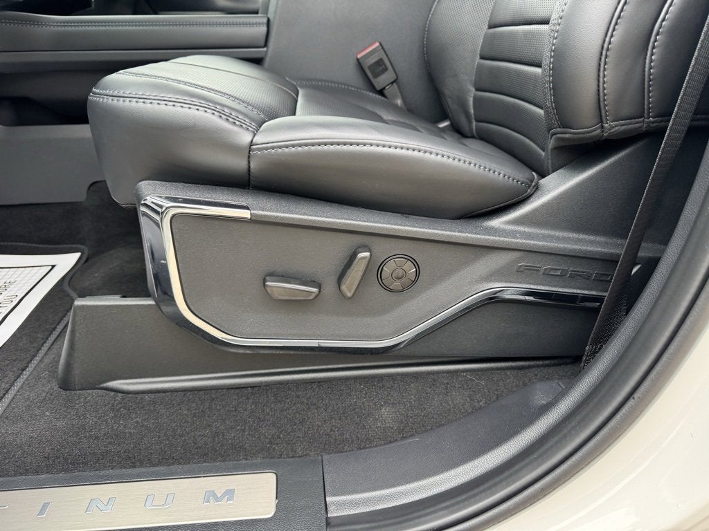 2026 Ford Super Duty F-350 SRW Platinum