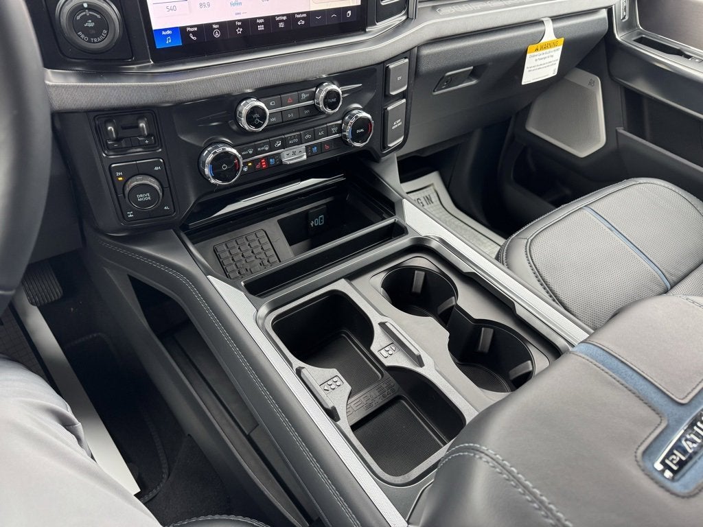 2026 Ford Super Duty F-350 SRW Platinum