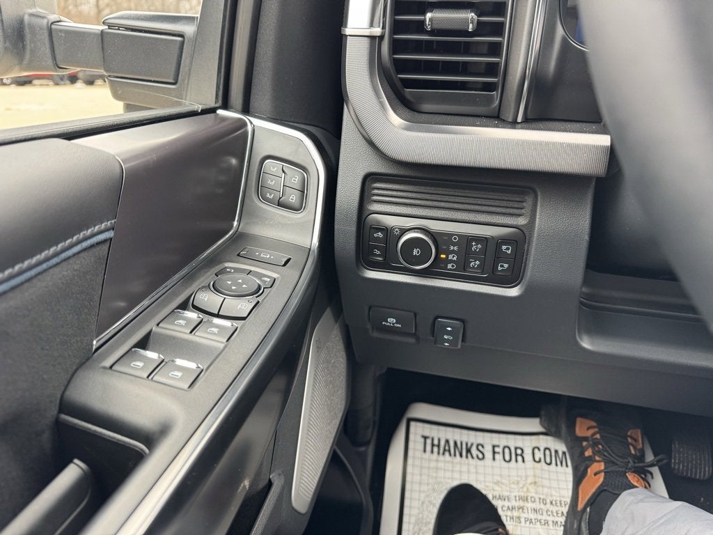 2026 Ford Super Duty F-350 SRW Platinum