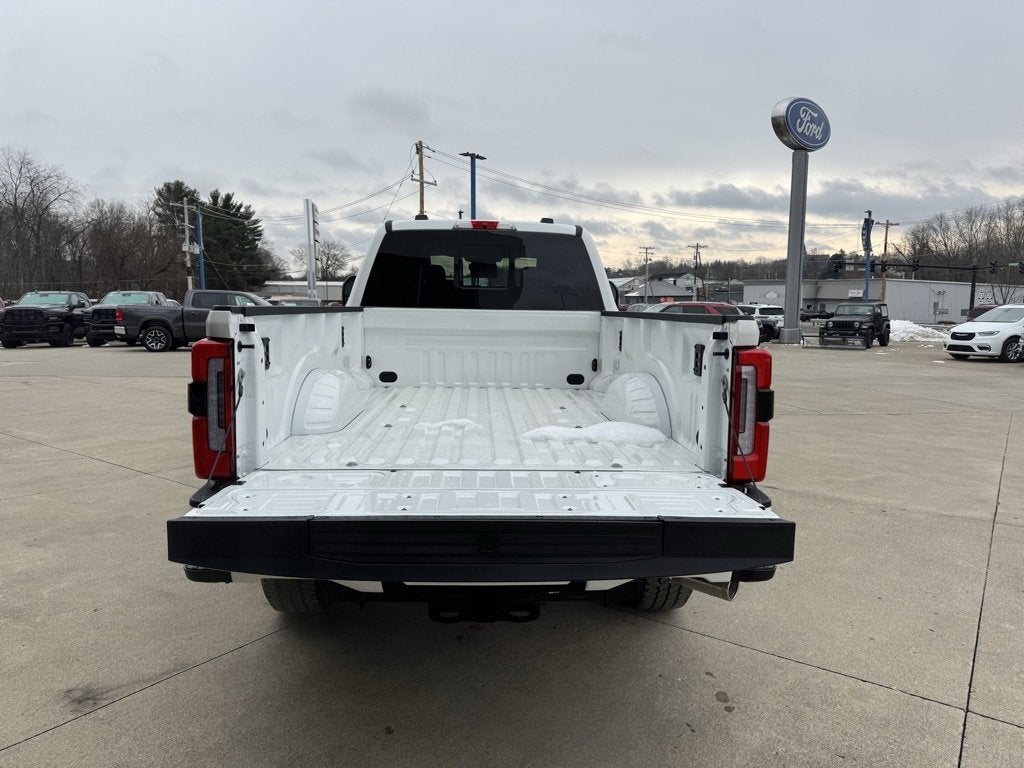 2026 Ford Super Duty F-350 SRW Platinum