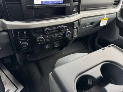 2026 Ford Super Duty F-350 SRW XLT