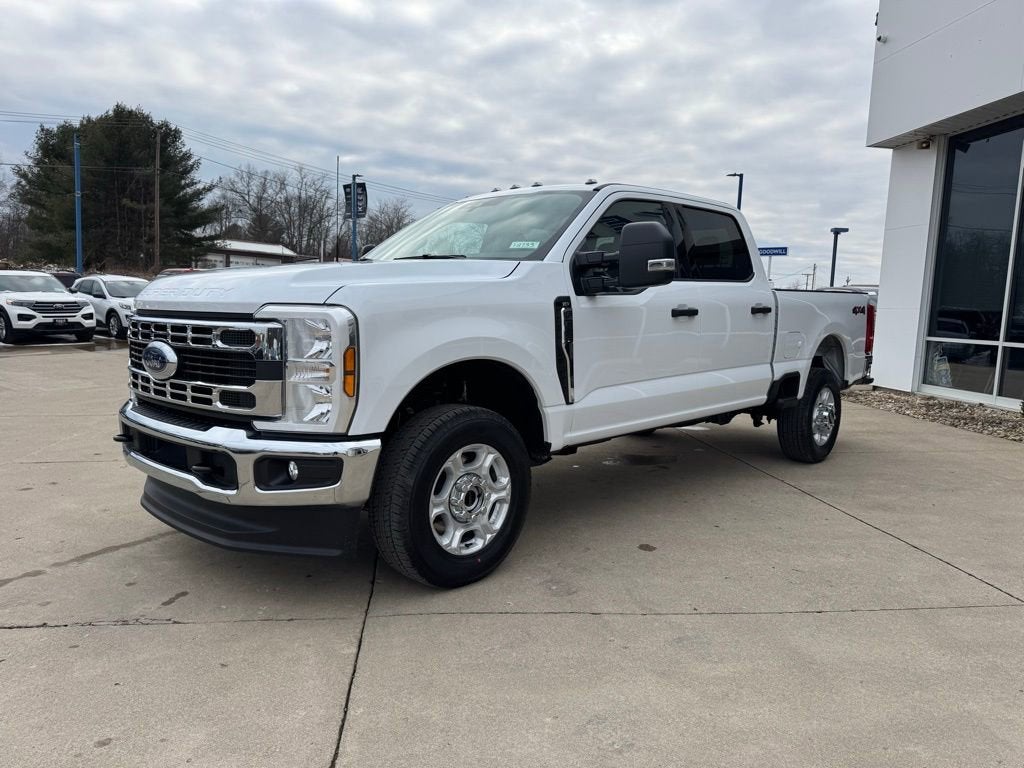 2026 Ford Super Duty F-350 SRW XLT
