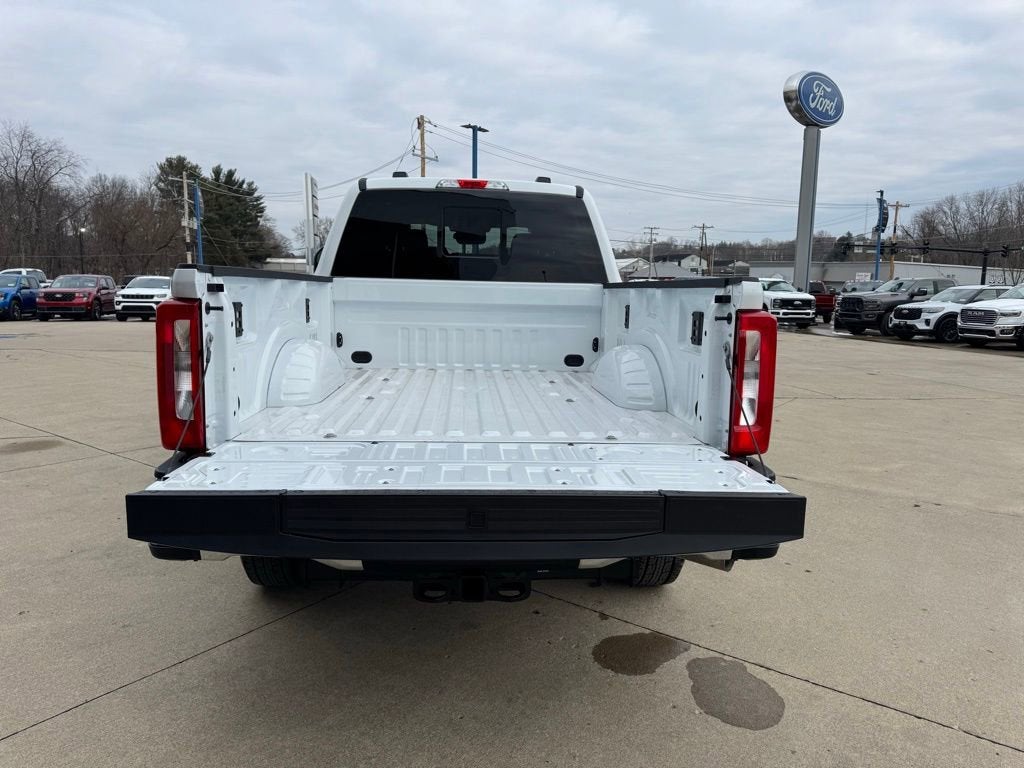 2026 Ford Super Duty F-350 SRW XLT