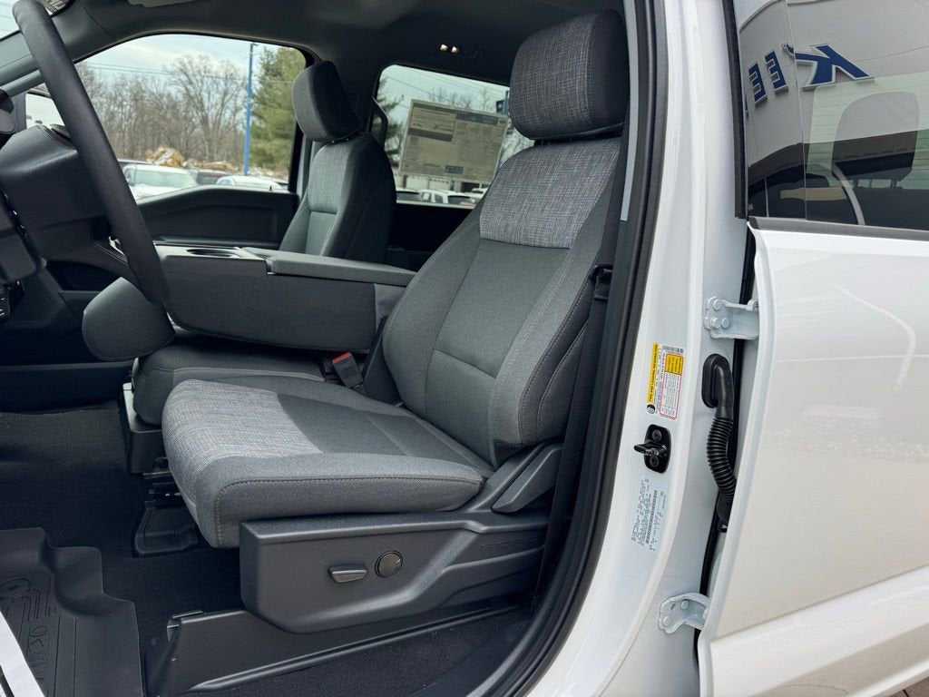 2026 Ford Super Duty F-350 SRW XLT