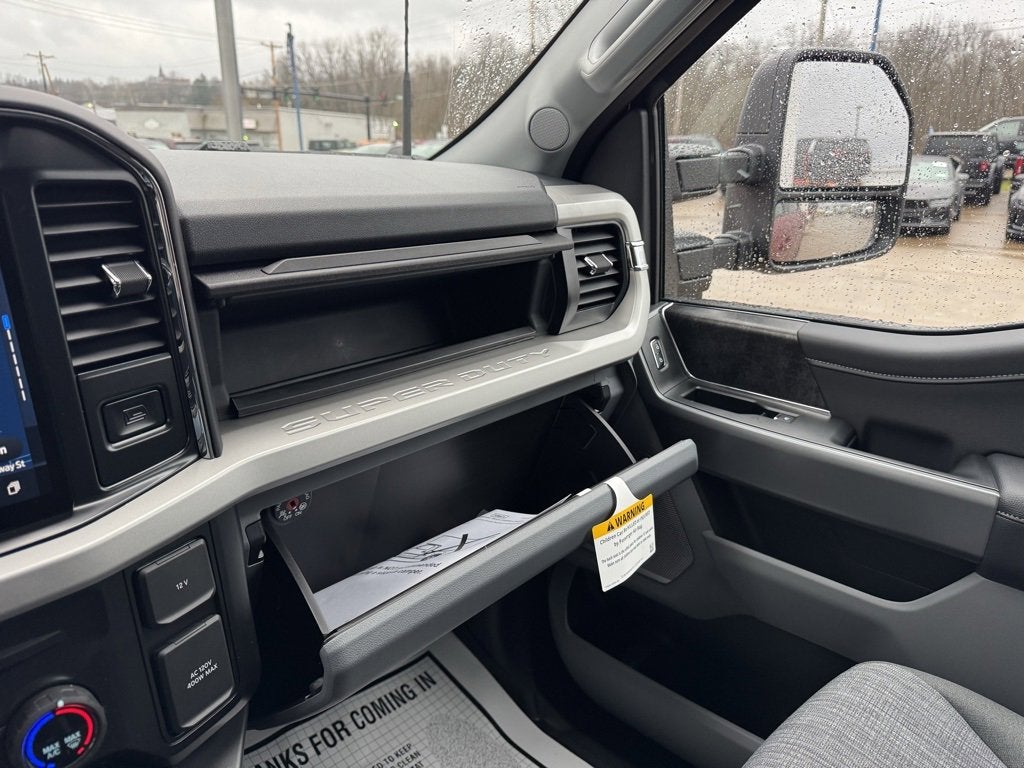 2026 Ford Super Duty F-350 SRW XLT