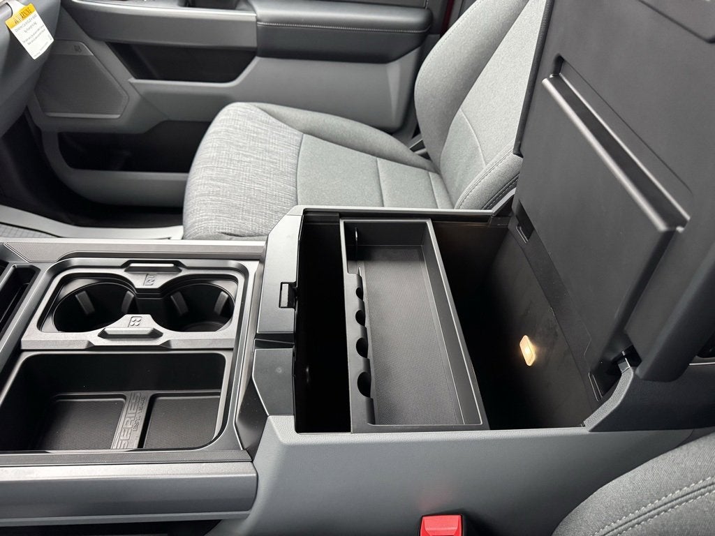 2026 Ford Super Duty F-350 SRW XLT