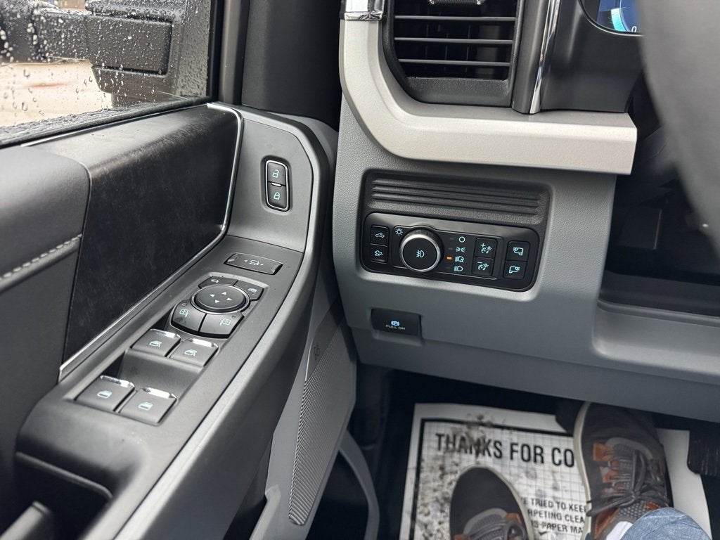 2026 Ford Super Duty F-350 SRW XLT