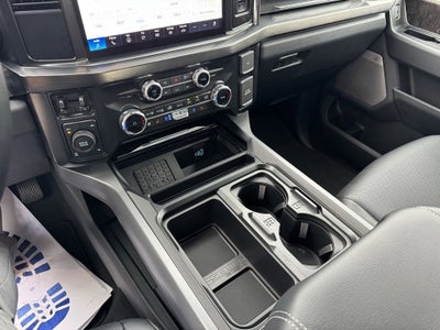 2026 Ford Super Duty F-350 SRW LARIAT