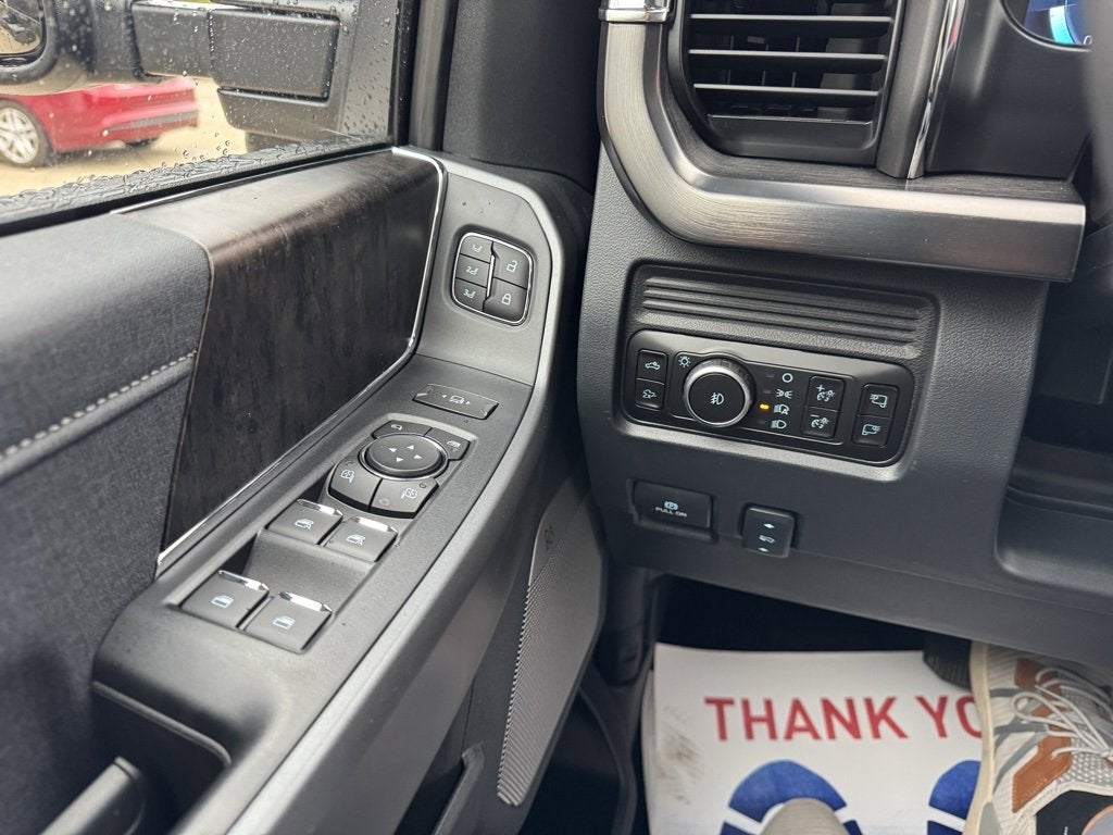 2026 Ford Super Duty F-350 SRW LARIAT