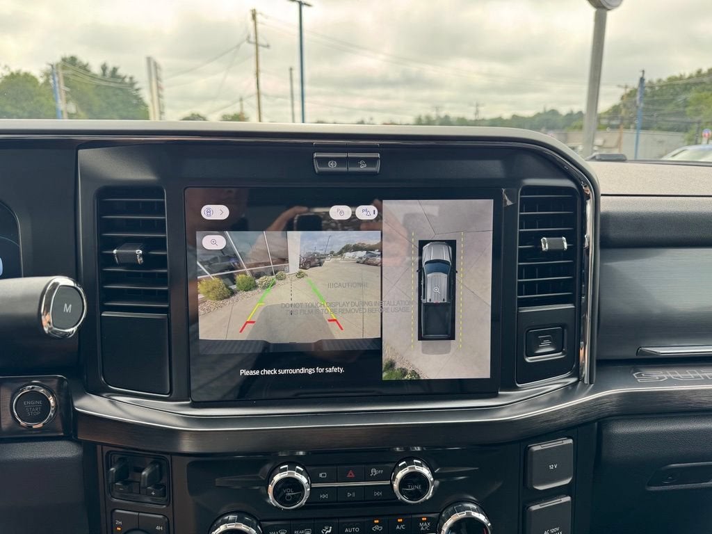 2026 Ford Super Duty F-350 SRW LARIAT