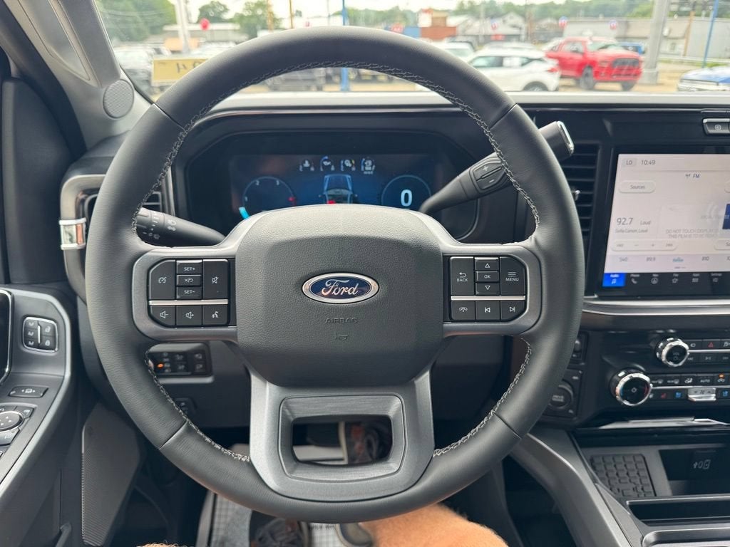 2026 Ford Super Duty F-350 SRW LARIAT