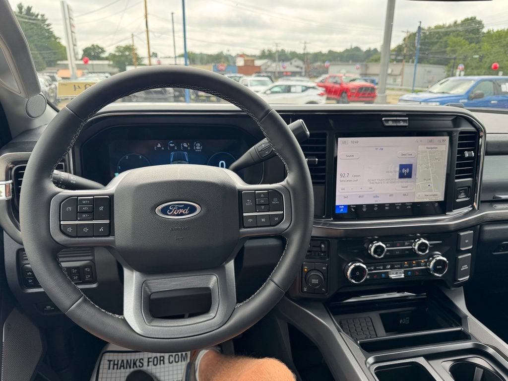 2026 Ford Super Duty F-350 SRW LARIAT