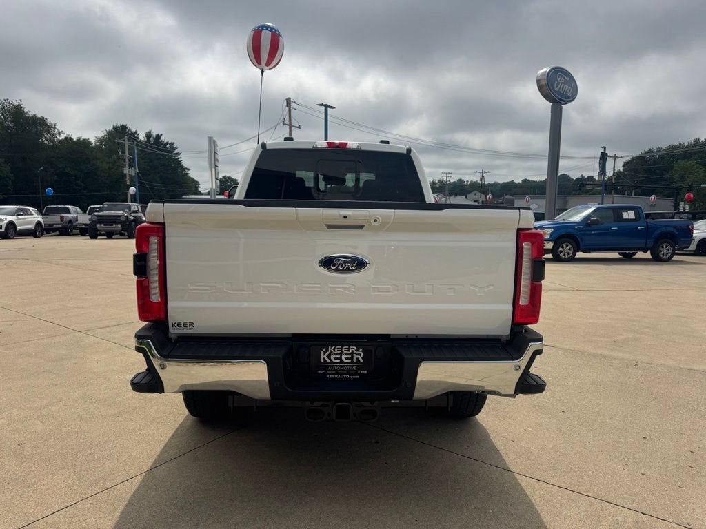 2026 Ford Super Duty F-350 SRW LARIAT