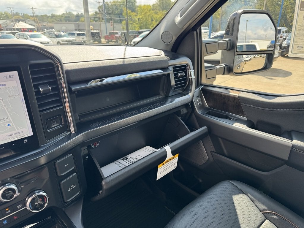 2026 Ford Super Duty F-350 SRW LARIAT