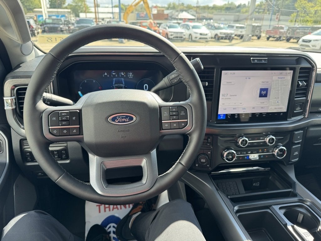 2026 Ford Super Duty F-350 SRW LARIAT