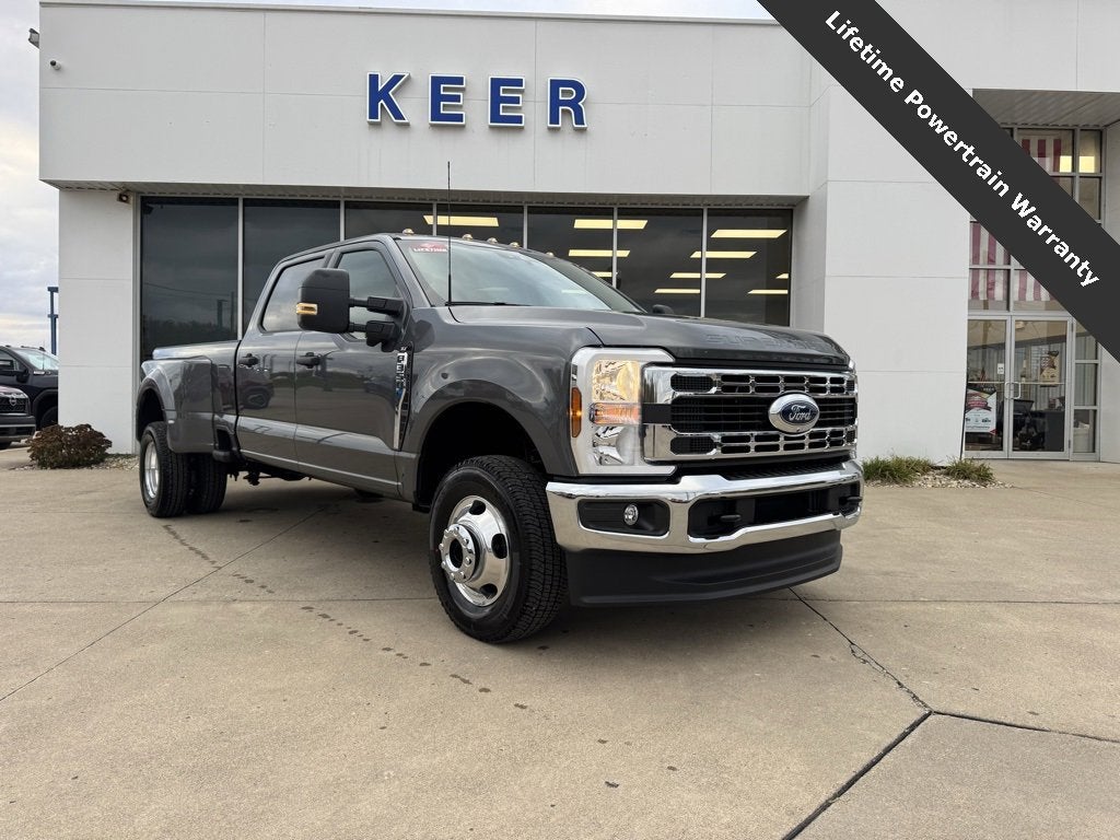 2026 Ford Super Duty F-350 DRW XLT
