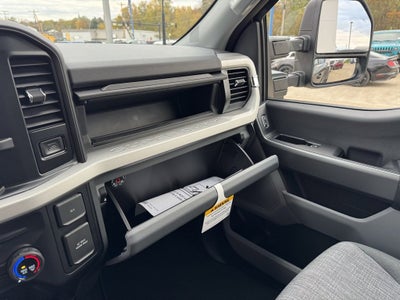 2026 Ford Super Duty F-350 DRW XLT