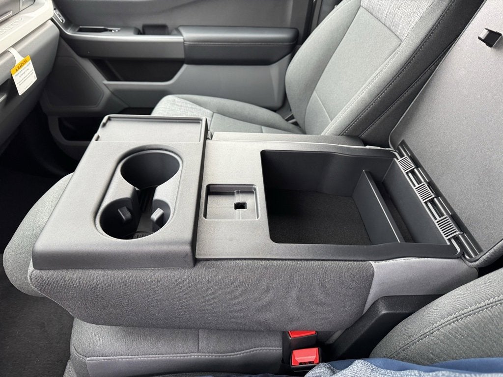 2026 Ford Super Duty F-350 DRW XLT