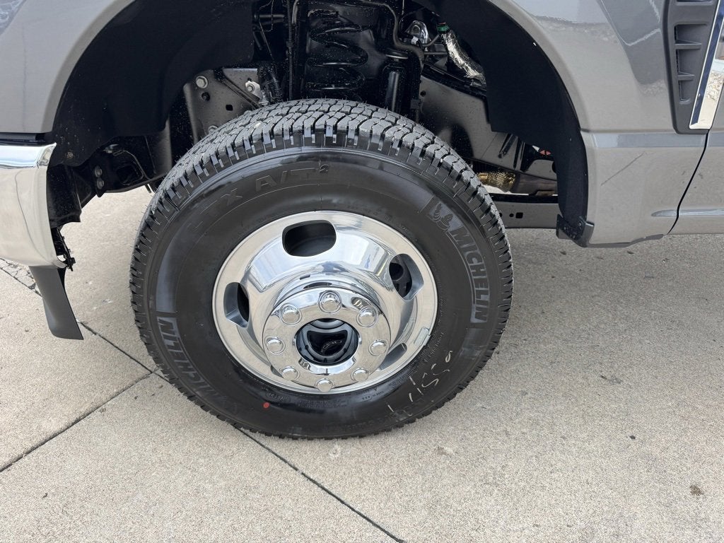 2026 Ford Super Duty F-350 DRW XLT