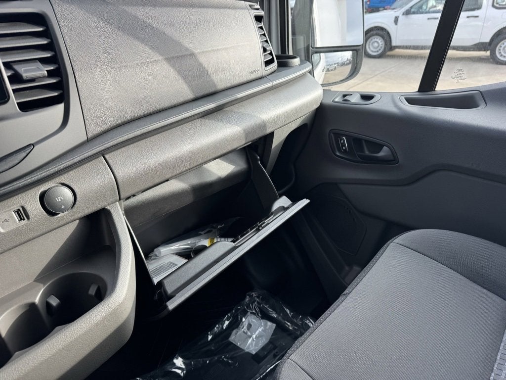 2026 Ford Transit Cargo Van Base