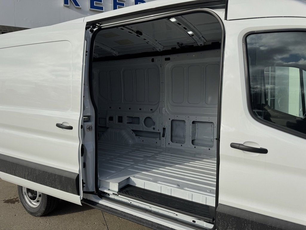 2026 Ford Transit Cargo Van Base