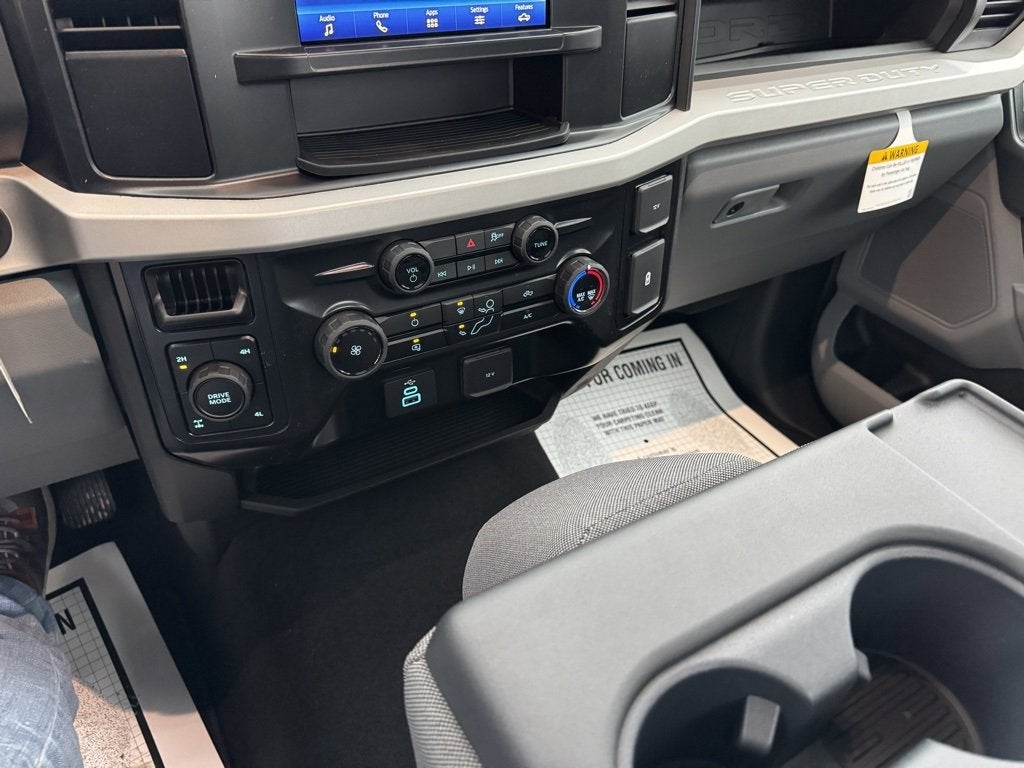 2026 Ford Super Duty F-350 SRW XL