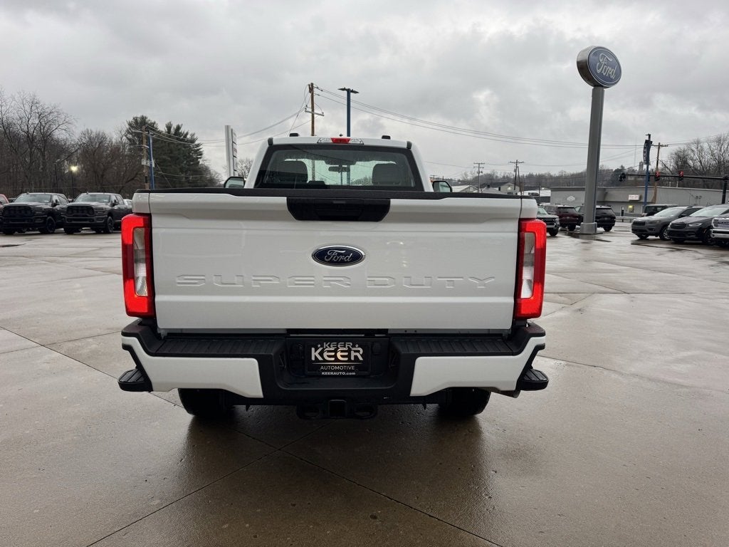 2026 Ford Super Duty F-350 SRW XL