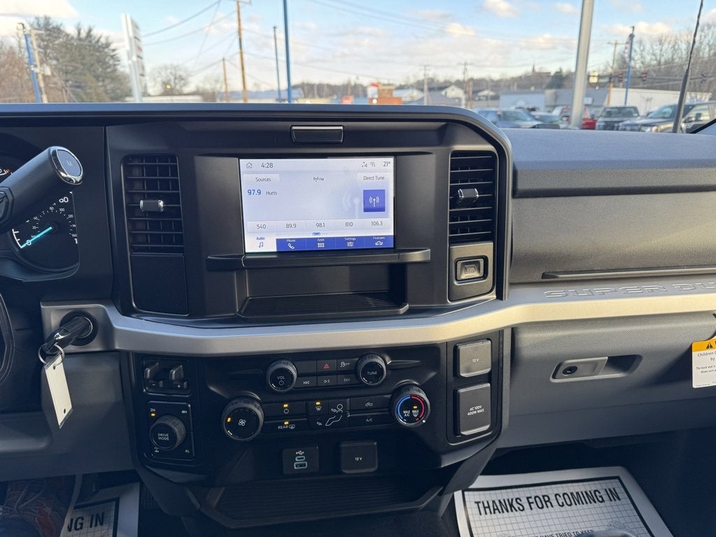 2026 Ford Super Duty F-350 SRW XLT