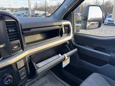 2026 Ford Super Duty F-350 SRW XLT