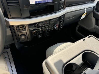 2025 Ford Super Duty F-350 SRW XLT