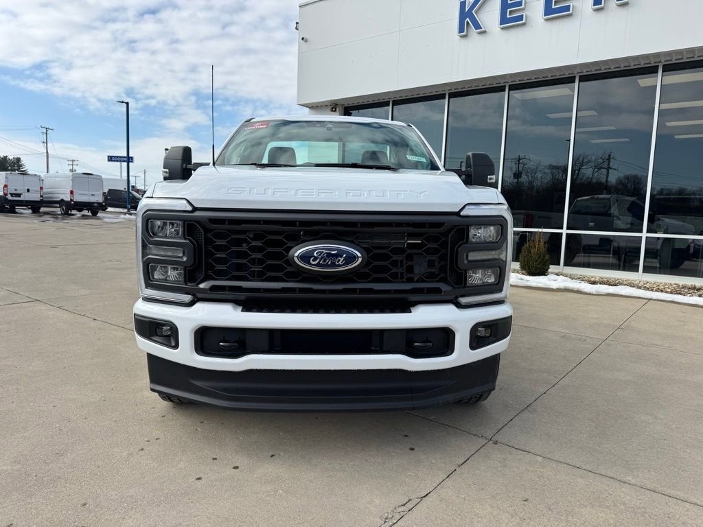 2026 Ford Super Duty F-350 SRW XL