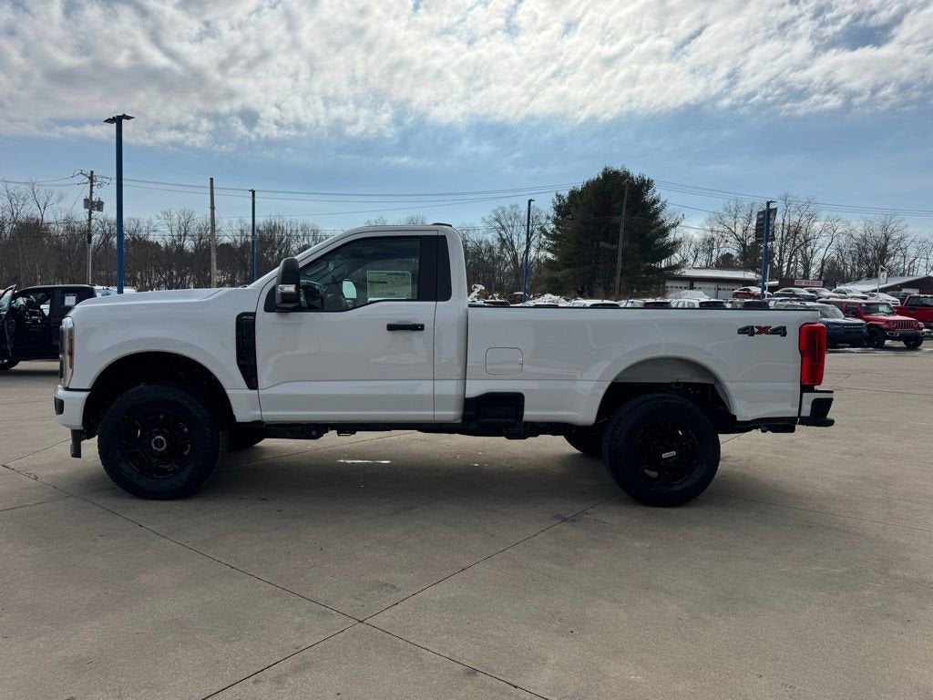 2026 Ford Super Duty F-350 SRW XL